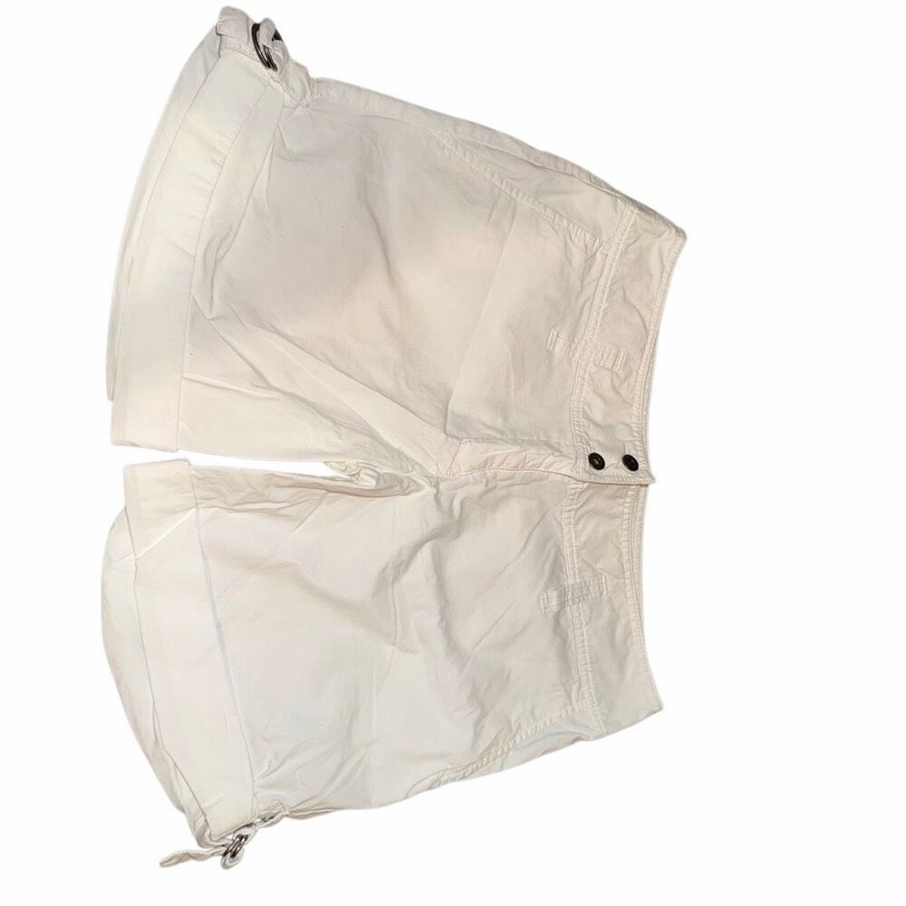 INC International Concepts White Cargo Shorts- Size 6